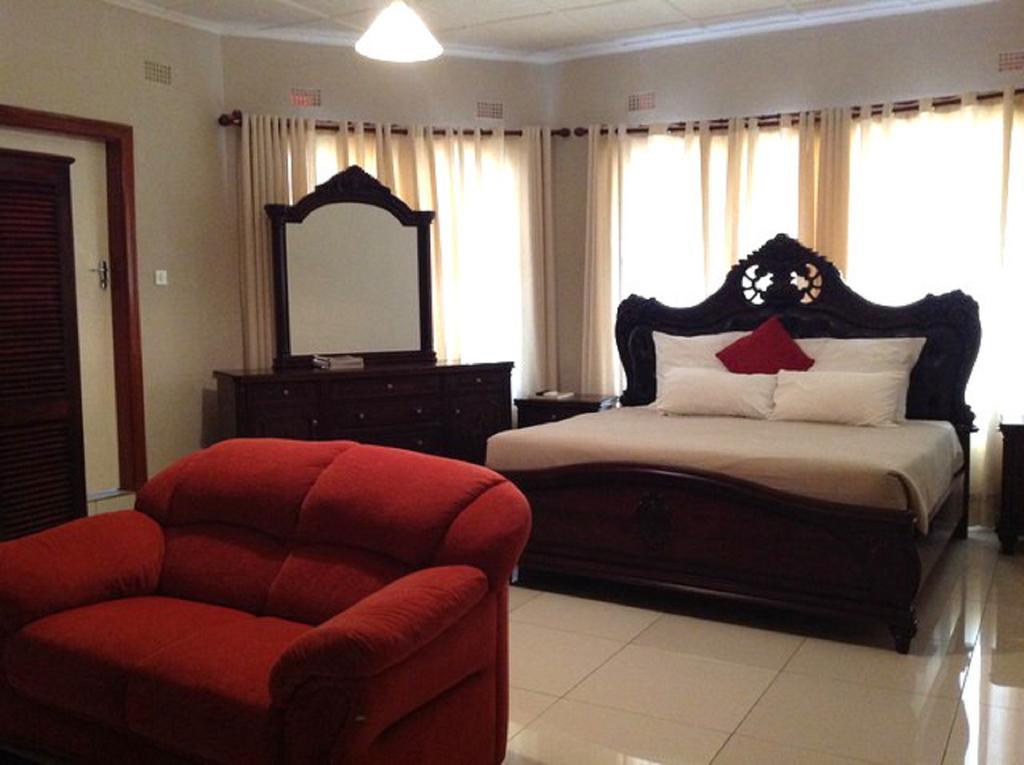 Cypress Executive Lodge Ливингстон Экстерьер фото