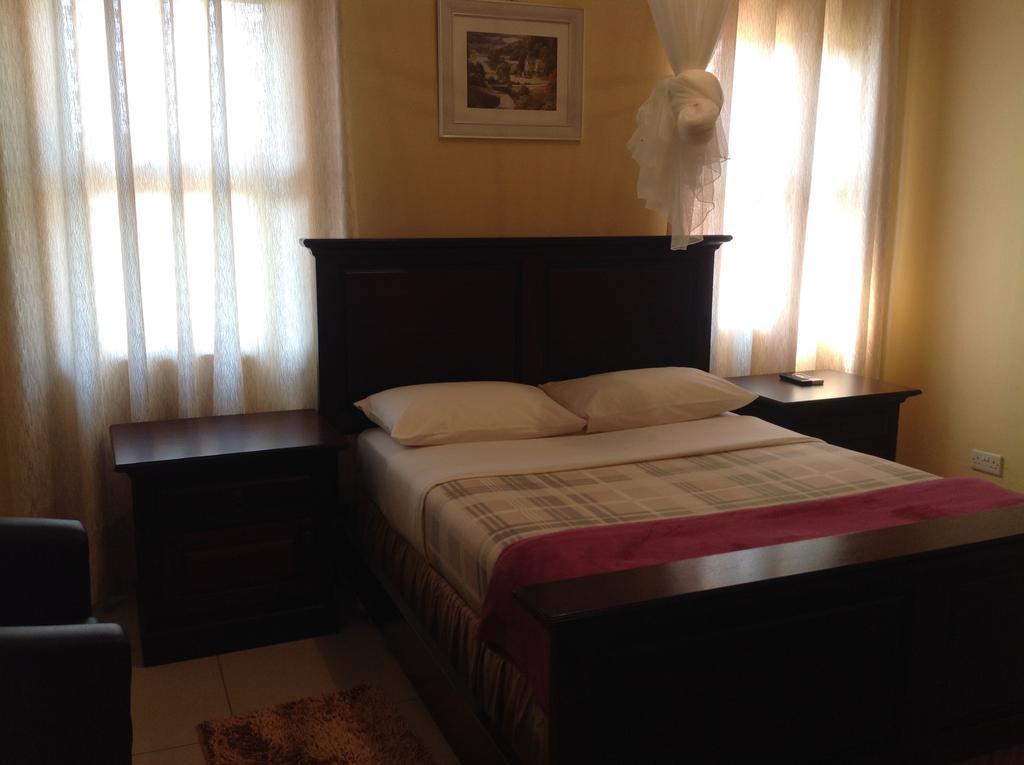 Cypress Executive Lodge Ливингстон Экстерьер фото