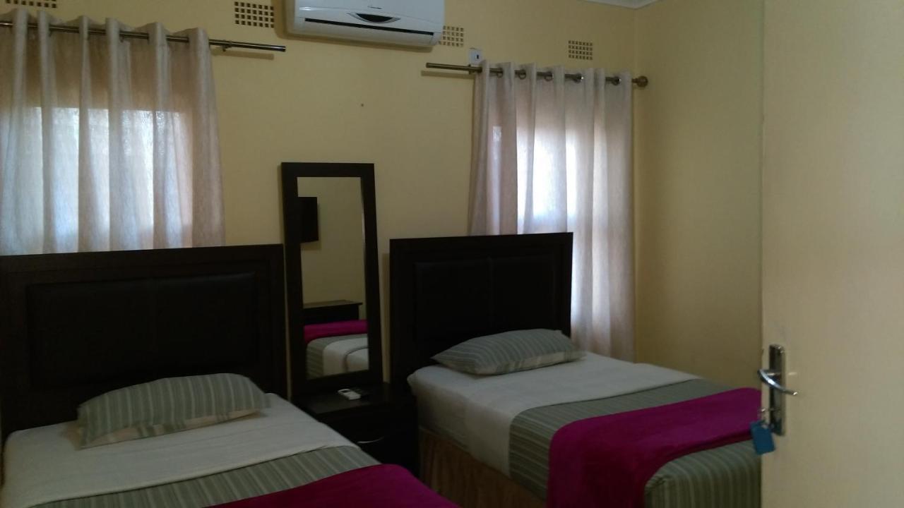 Cypress Executive Lodge Ливингстон Экстерьер фото